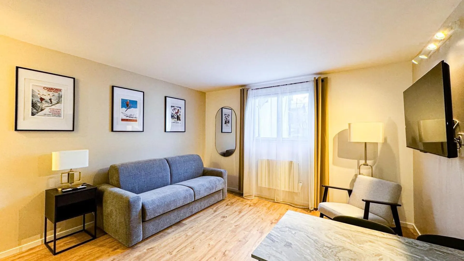 Beautiful Studio Close To The Slopes contacts